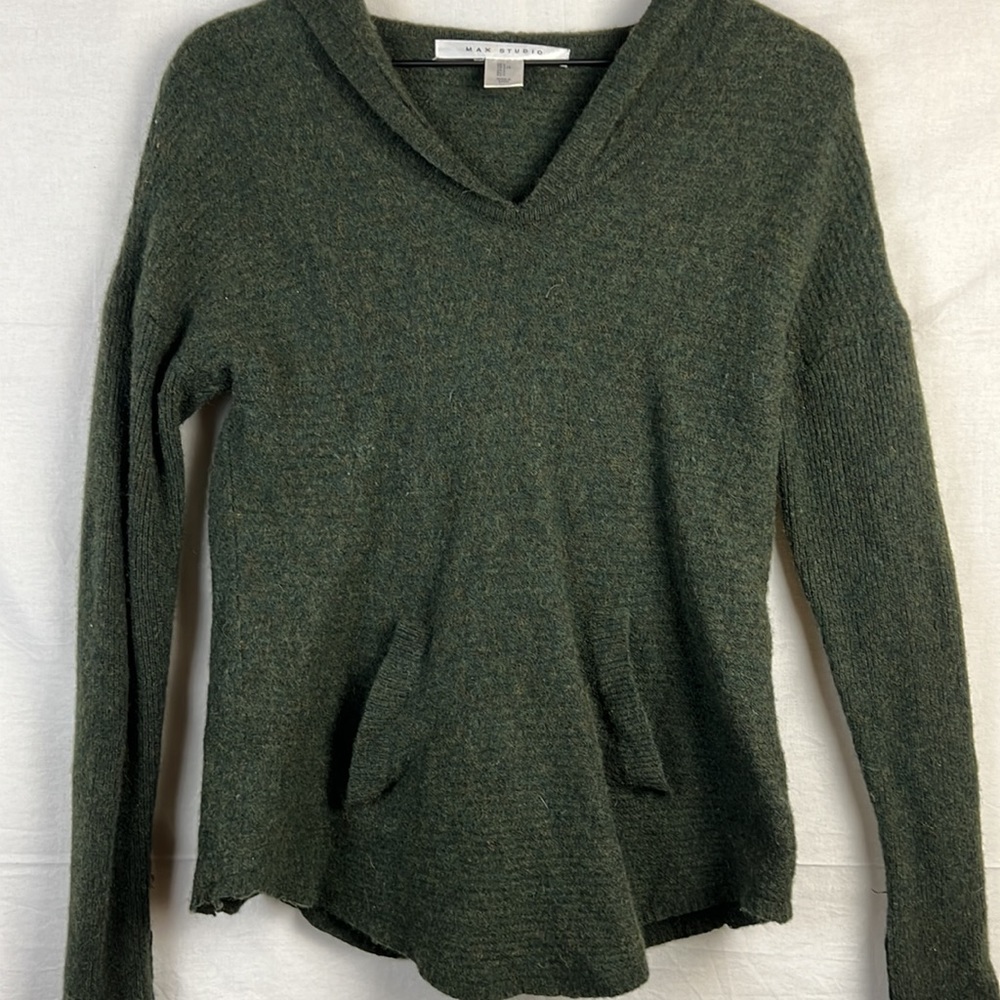 Max Studio Wool Sweater Size Large